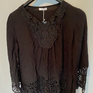 SoTeer Wonen’s Lace Bell Long Sleeve Blouse V-Neck Black Sz. Medium